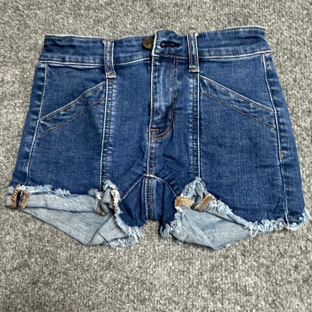 American Eagle Shorts Womens Size 00 Dark Wash Super Stretch Raw Hem Denim Jean